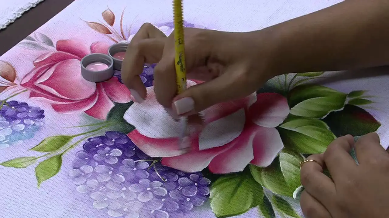 Pintura em Tecido com dicas e riscos: Riscos Desenhos Para Pintura em  Tecido Flores